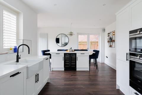 undefined, Knutsford Road, Cranage, CW4