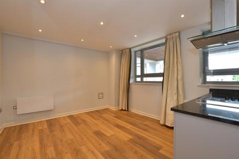 2 bedroom apartment for sale, New Road, Brentwood, Essex