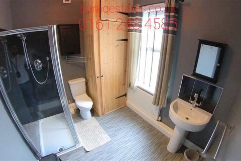 6 bedroom house to rent, Furness Road, Manchester M14