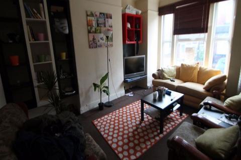 4 bedroom house to rent, Hessle Terrace, Leeds LS6