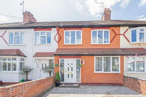 3 Smallberry Avenue, Isleworth, TW7 6QL