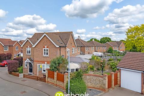 4 bedroom semi-detached house for sale, Titus Way, Colchester, Colchester, CO4