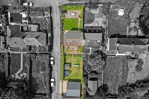 17 Red Oaks Mead, Theydon Bois, Epping, CM16 7LA