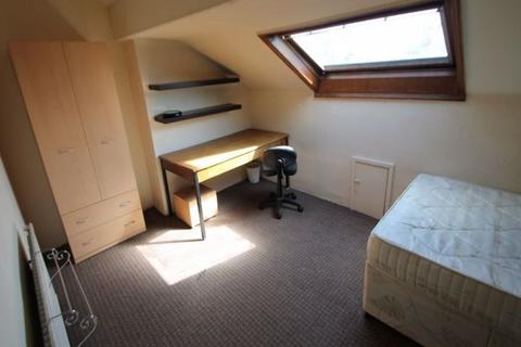 4 bedroom house to rent, Norwood Place, Leeds LS6
