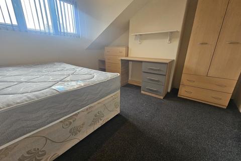 4 bedroom house to rent, Norwood Place, Leeds LS6