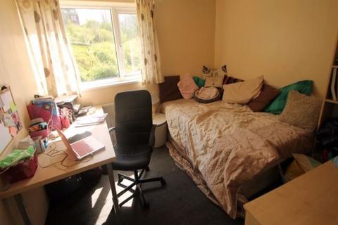 4 bedroom house to rent, Rillbank Lane, Leeds LS3