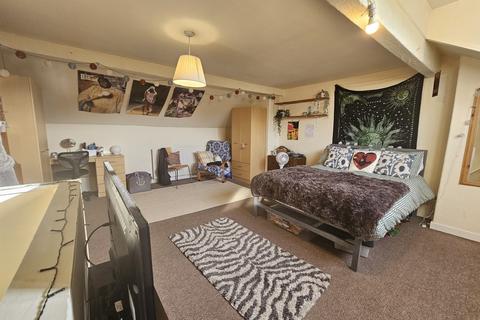 4 bedroom house to rent, Norwood Road, Leeds LS6