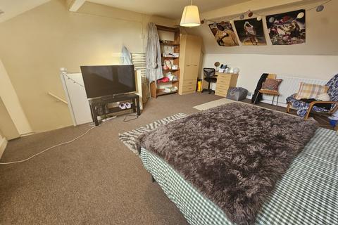 4 bedroom house to rent, Norwood Road, Leeds LS6