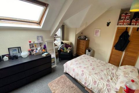 4 bedroom house to rent, Walmsley Road, Leeds LS6