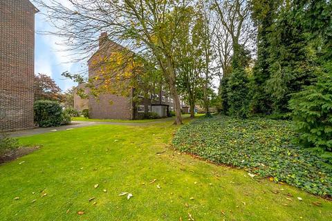 undefined, Brick Farm Close, Kew, Richmond, TW9