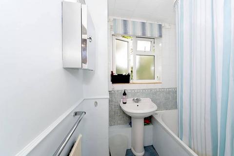 undefined, Brick Farm Close, Kew, Richmond, TW9