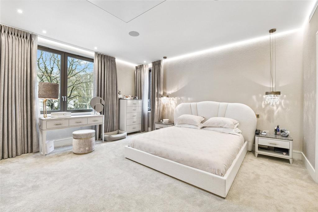 Principal Bedroom