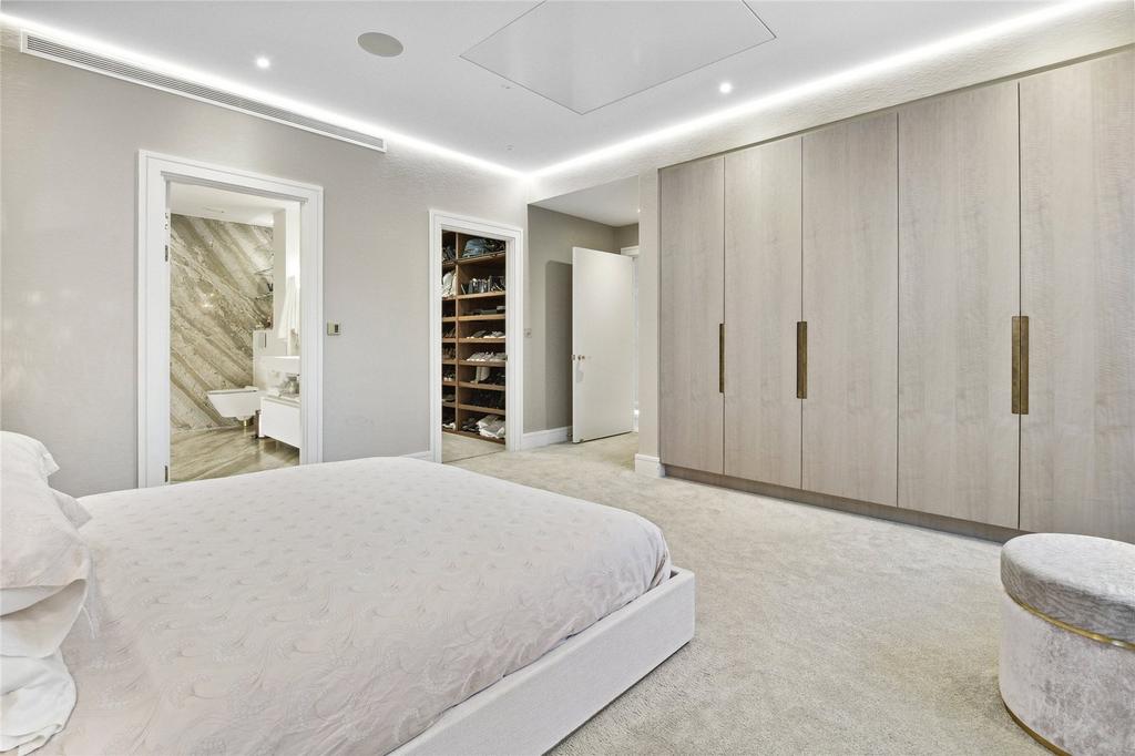 Principal Bedroom