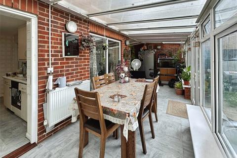 12 Knockholt Close, Sutton, SM2 6ED