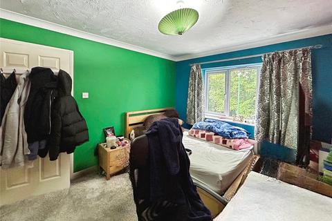 12 Knockholt Close, Sutton, SM2 6ED