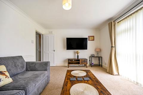 4 bedroom semi-detached house for sale, Tritton Close, Kennington, Ashford, Kent, TN24