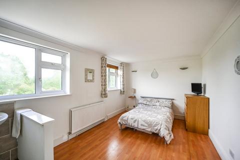 4 bedroom semi-detached house for sale, Tritton Close, Kennington, Ashford, Kent, TN24