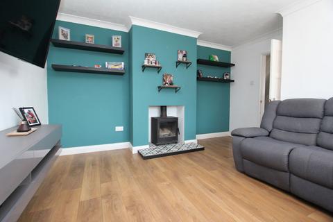 17 Devon Avenue, Barry, CF63 1BJ