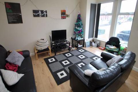 4 bedroom house to rent, Headingley Mount, Leeds LS6