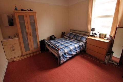 undefined, Claremont Grove, Leeds LS3