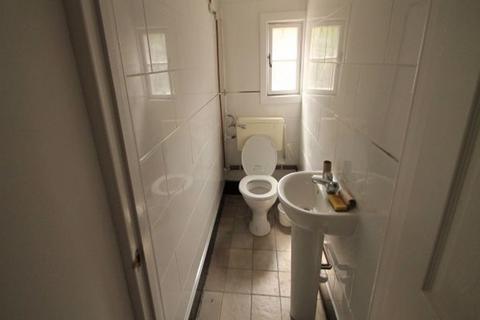 undefined, Claremont Grove, Leeds LS3