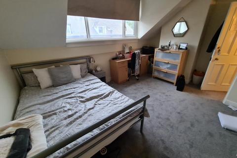 undefined, Claremont Grove, Leeds LS3