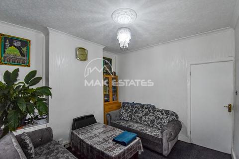 10 Ernest Road, Birmingham, B12 8AX