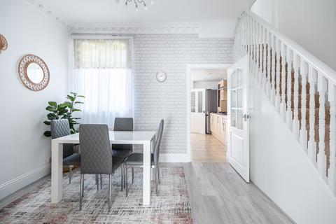 11 Nutfield Road, London, E15 2DG