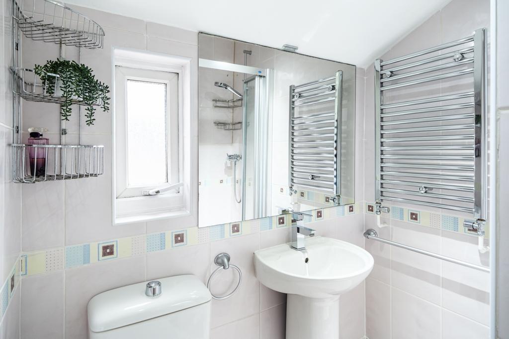 11 nutfield road 18