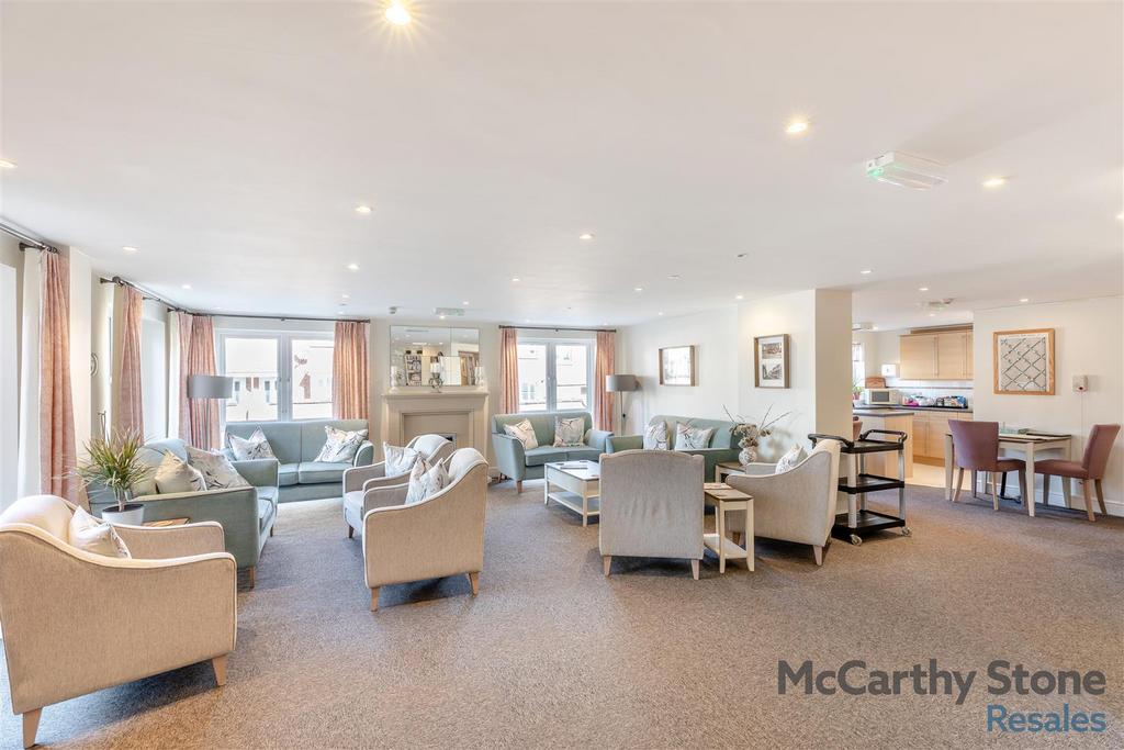 8649121-interior01.jpg