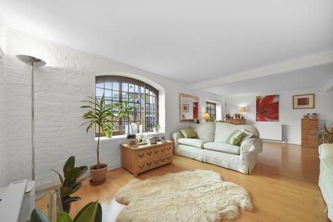 2 bedroom apartment for sale, New Crane Wharf, Wapping E1W