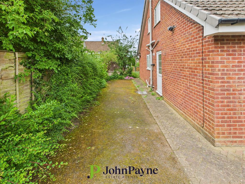 Side Driveway