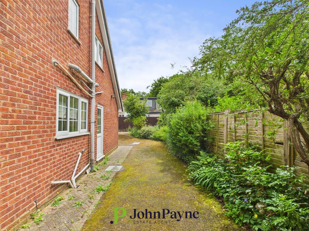 Side Driveway