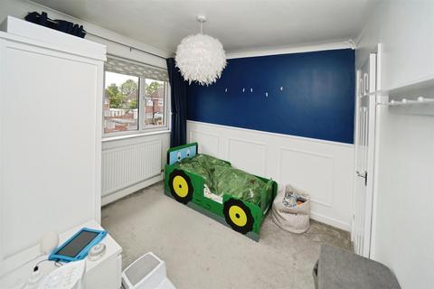 2 Burdon Close, Willerby, Hull, HU10 6QZ