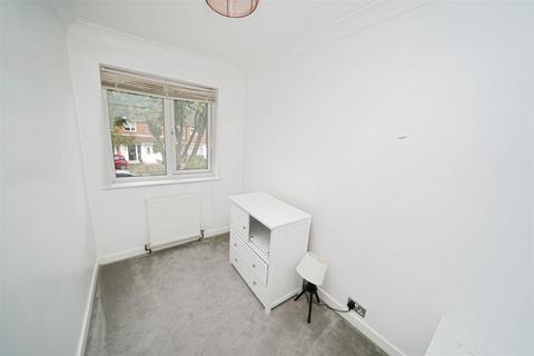 2 Burdon Close, Willerby, Hull, HU10 6QZ