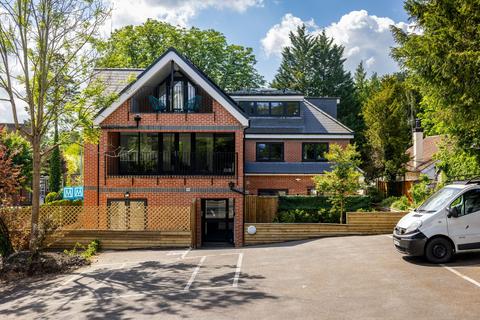 undefined, Whyteleafe Hill, Whyteleafe, CR3