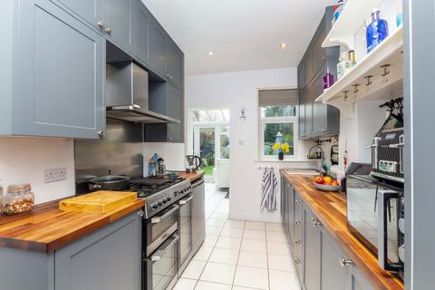 9 Beech Grove, Southport, PR9 7EE