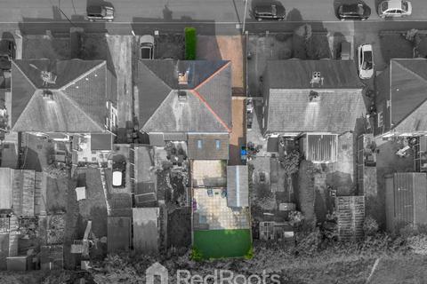 22 Ingleborough Drive, Sprotbrough, Doncaster, DN5 7AD