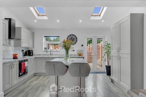 22 Ingleborough Drive, Sprotbrough, Doncaster, DN5 7AD