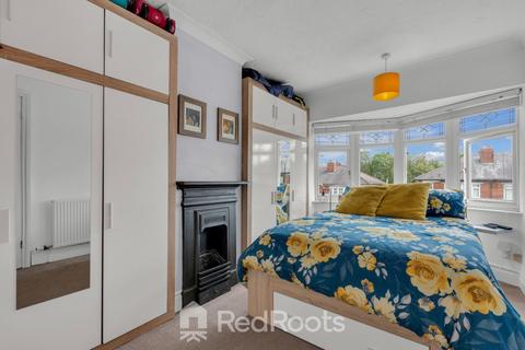 22 Ingleborough Drive, Sprotbrough, Doncaster, DN5 7AD