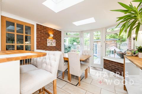 32 Benton Close, Witham, CM8 1JT
