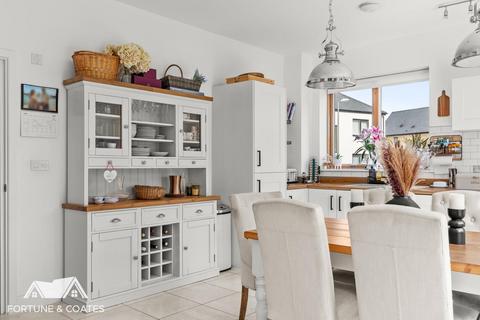 1 Blackcap Drive, Newhall, Harlow, CM17 9GJ