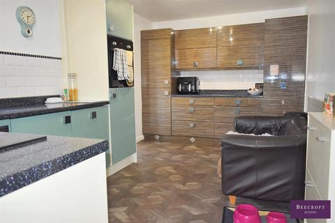 3 bedroom semi-detached house for sale, Rose Grove, Wombwell, Barnsley