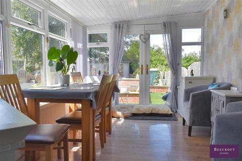 3 bedroom semi-detached house for sale, Rose Grove, Wombwell, Barnsley