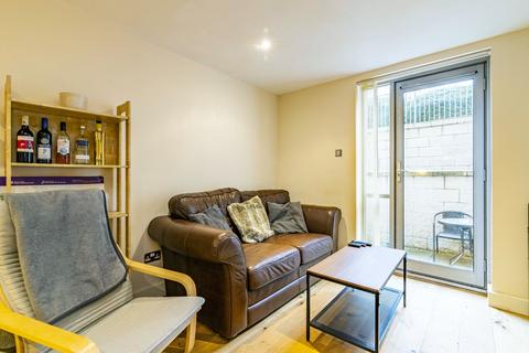 2 bedroom flat to rent, Ropewalk Court, Nottingham NG1