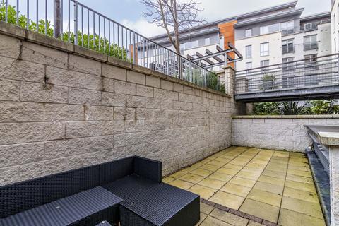 2 bedroom flat to rent, Ropewalk Court, Nottingham NG1