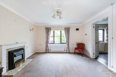 2 bedroom retirement property for sale, Crowthorne RG45