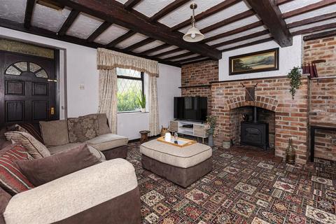 4 bedroom detached house for sale, Shepherds Thorn Lane, Huddersfield HD2