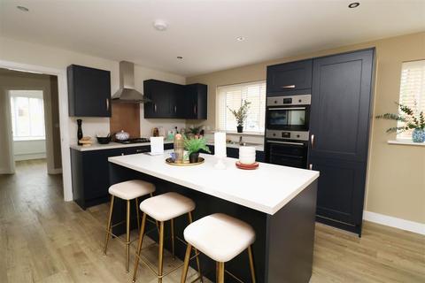 4 bedroom detached house for sale, Drury Grove, Off Bury Lane, Hatfield Peverel