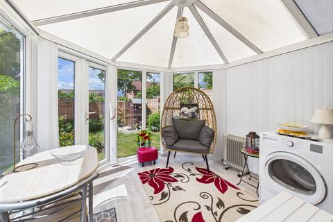 7 Whitewell Close, Barnwood, Gloucester, GL4 3TT